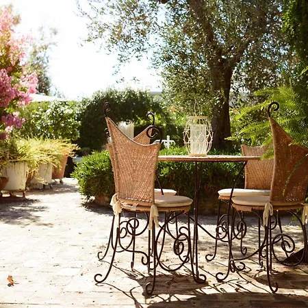 Casale Gioel Bed & Breakfast *